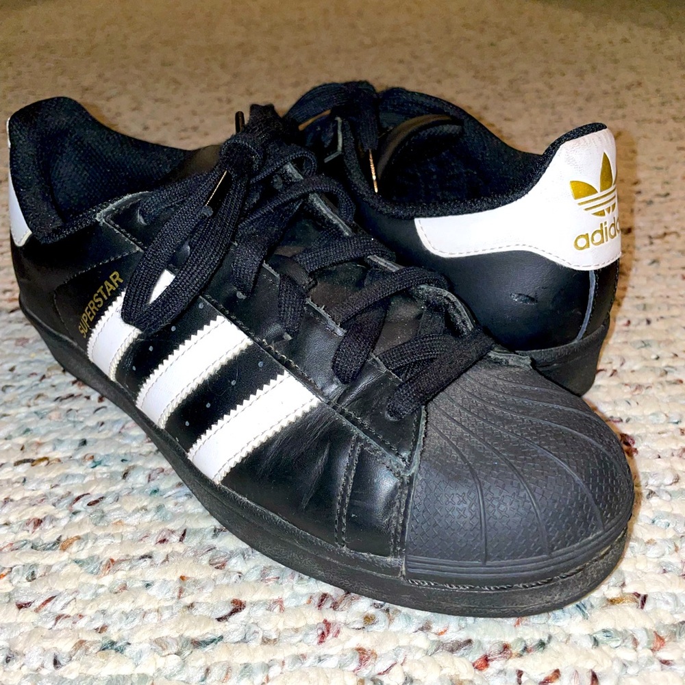 Adidas Superstar Black Size 8